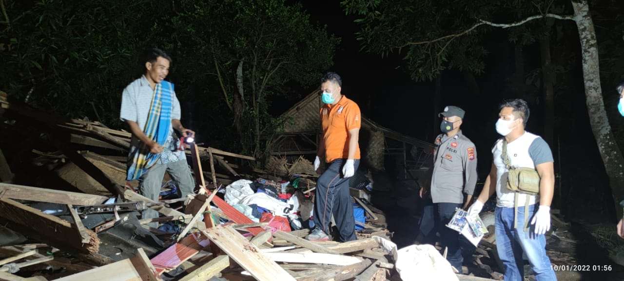 Kejadian Ledakan di Cimanggu, Polres Pandeglang Lakukan Olah TKP dan Pemasangan Police Line