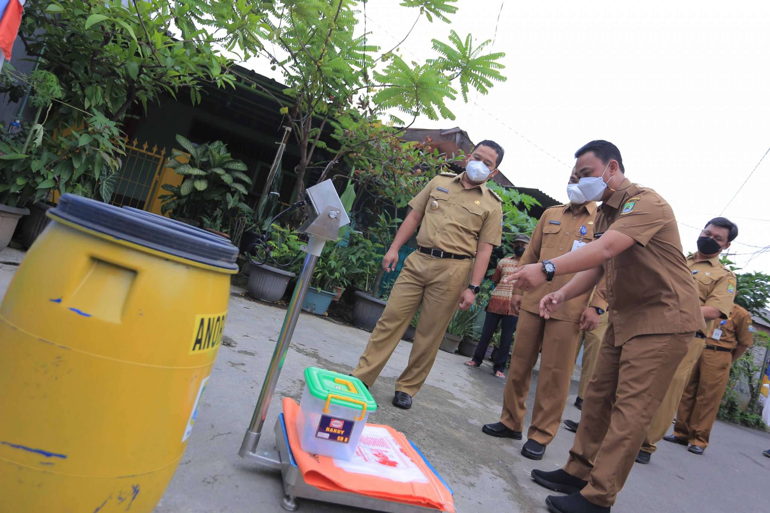 Wali Kota Tangerang Canangkan Program Satu RW Tanpa Sampah