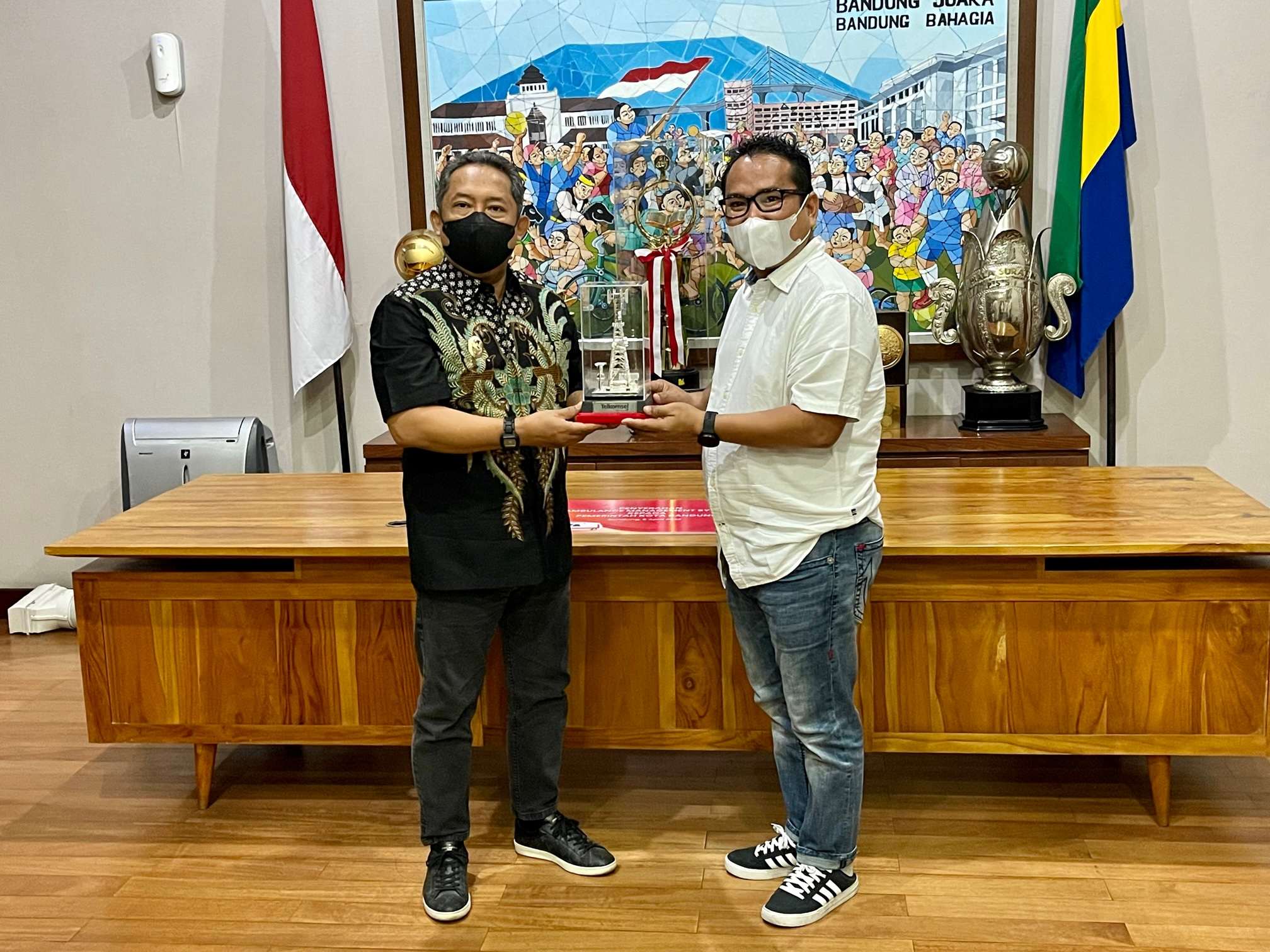 Telkomsel Berikan Ambulance Management System Kepada Pemerintah Kota Bandung