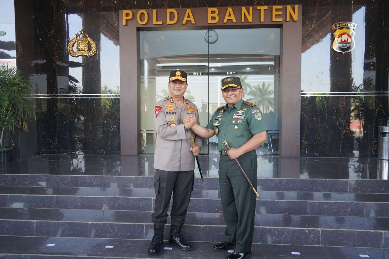 Kapolda Banten Bantu Kepemilikan Rumah Tanpa DP Kepada Anggota TNI & Polri