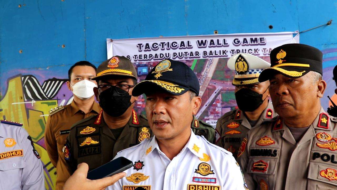 Cegah Kemacetan, Jam Operasional Truk Tanah di Tangerang Diperketat
