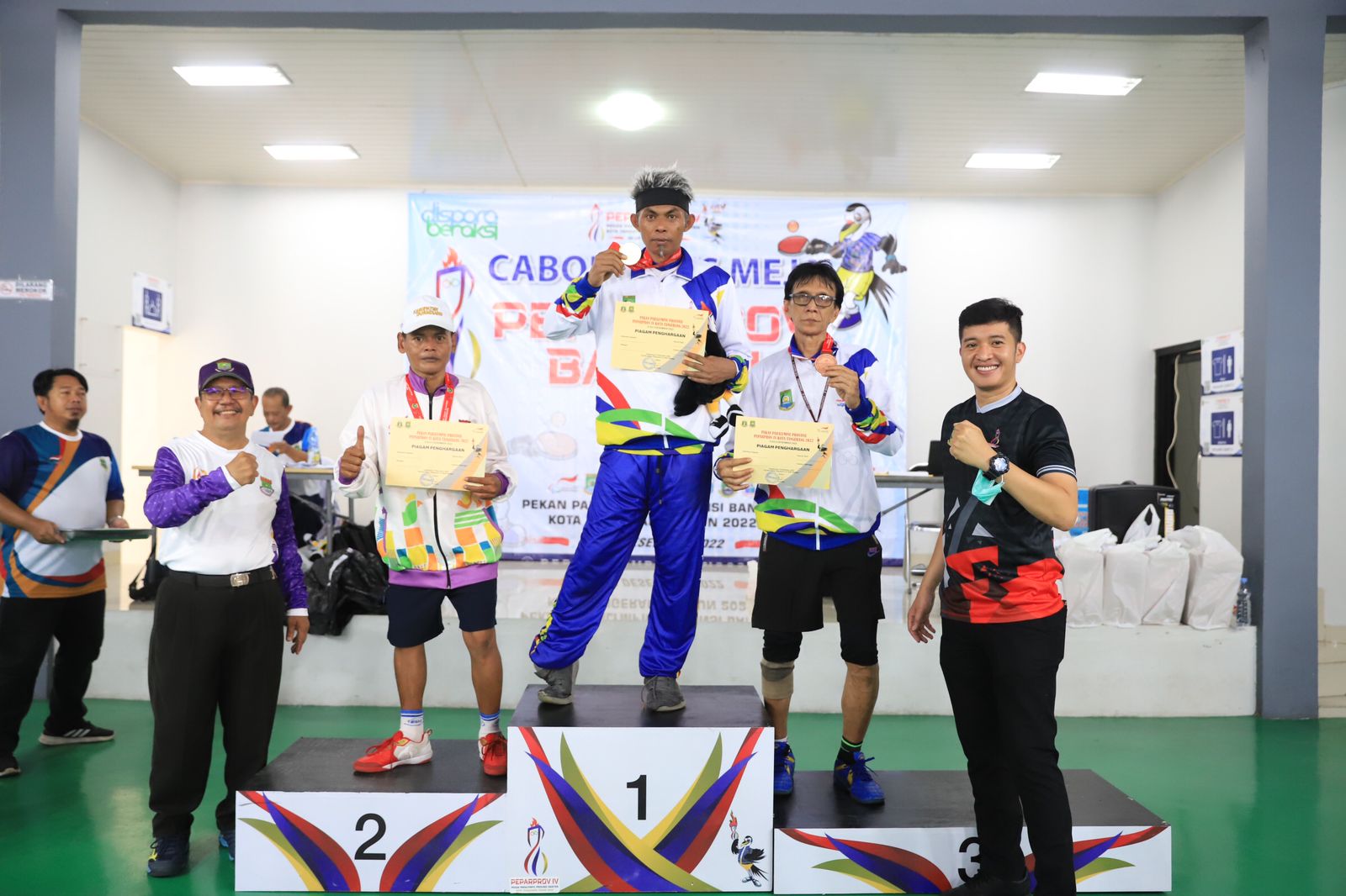Tunggal Putra Raih Satu Emas dan Perunggu pada Cabor Tenis Meja Tuna Daksa