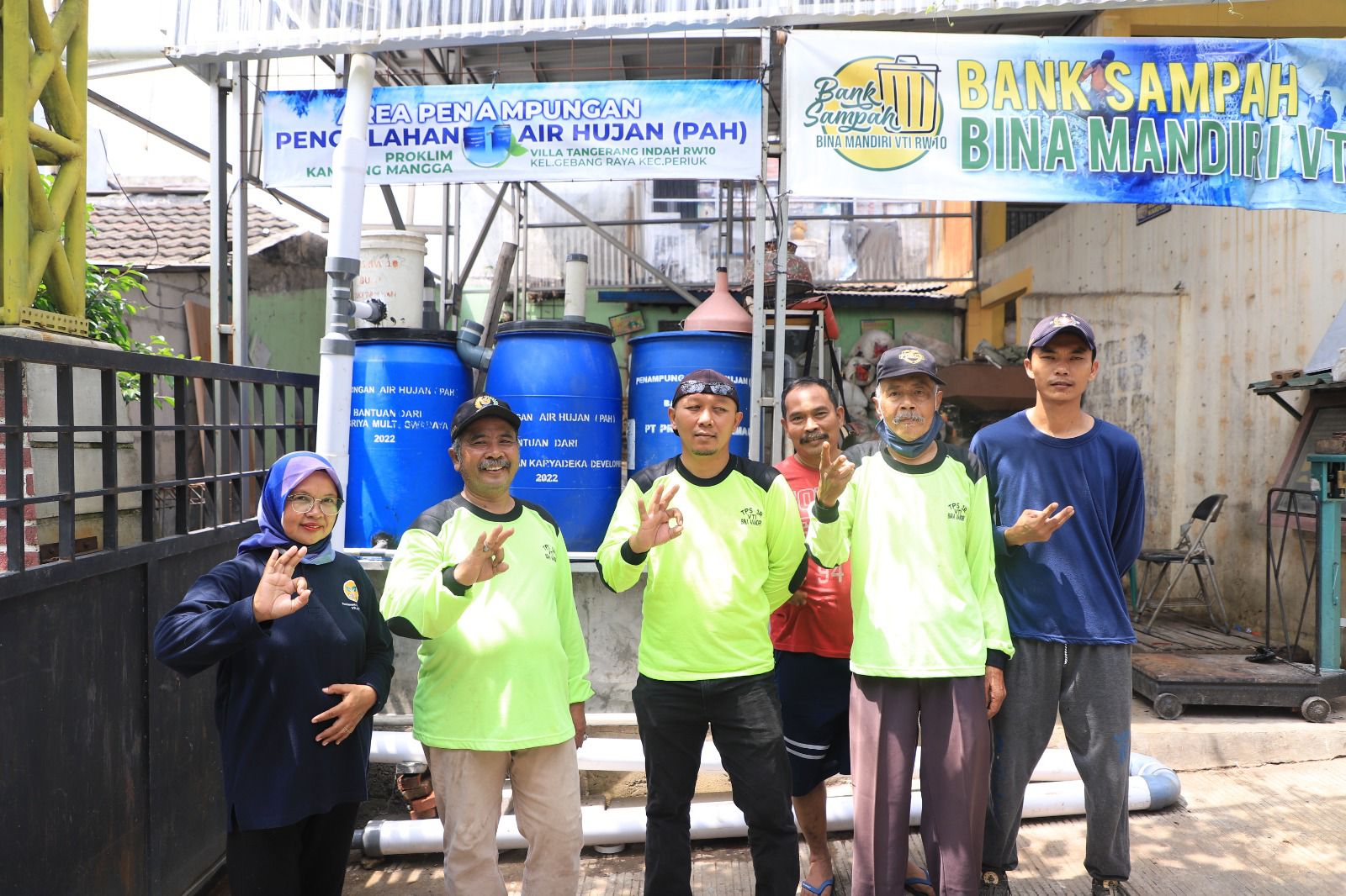 Keren Jasa,!! Warga Kampung Mangga Gebang Raya Ubah Air Hujan Jadi Air Bersih