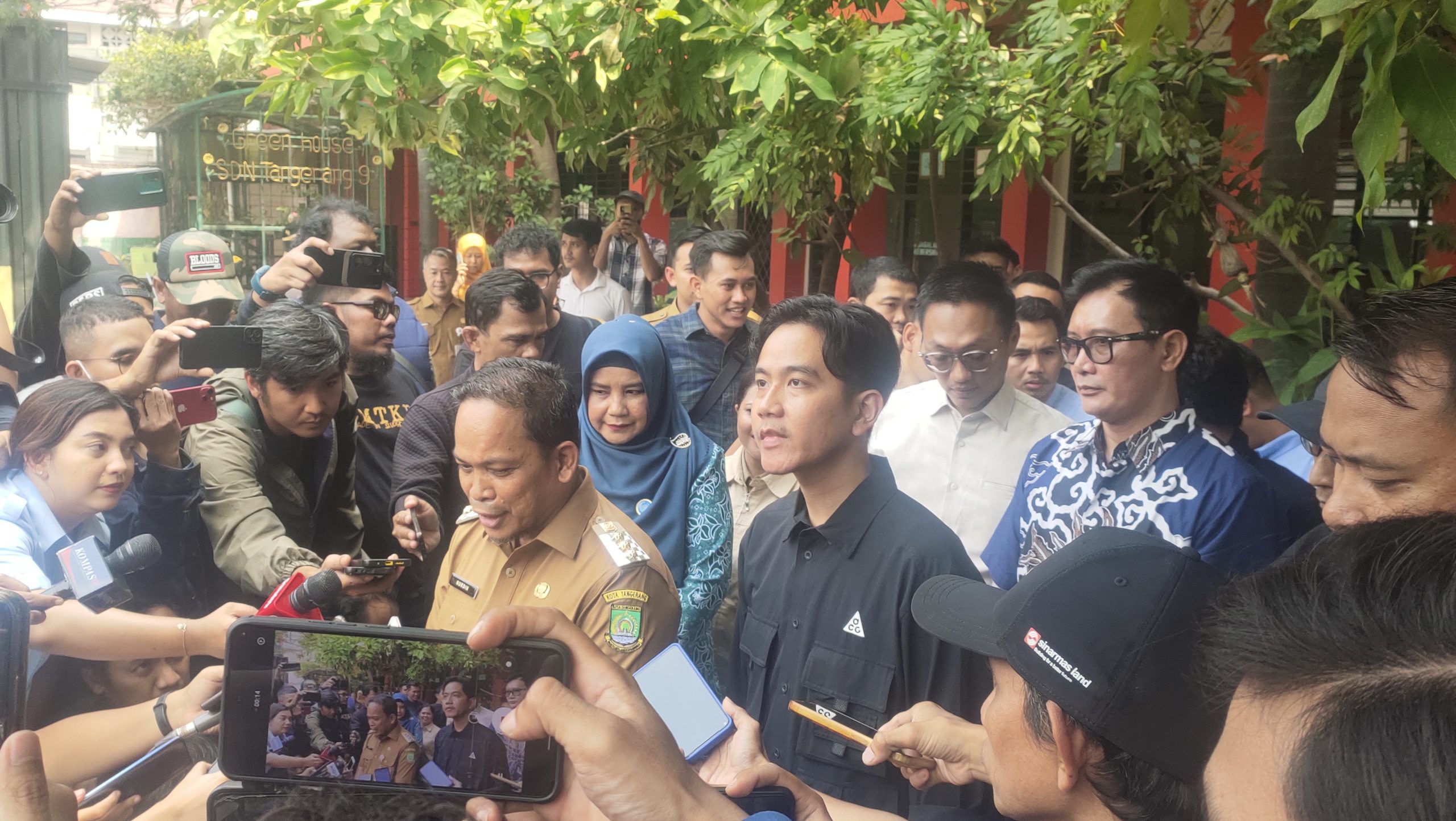 Ini Penjelasan Gibran Tinjau Langsung Ujicoba MBG di Tangerang