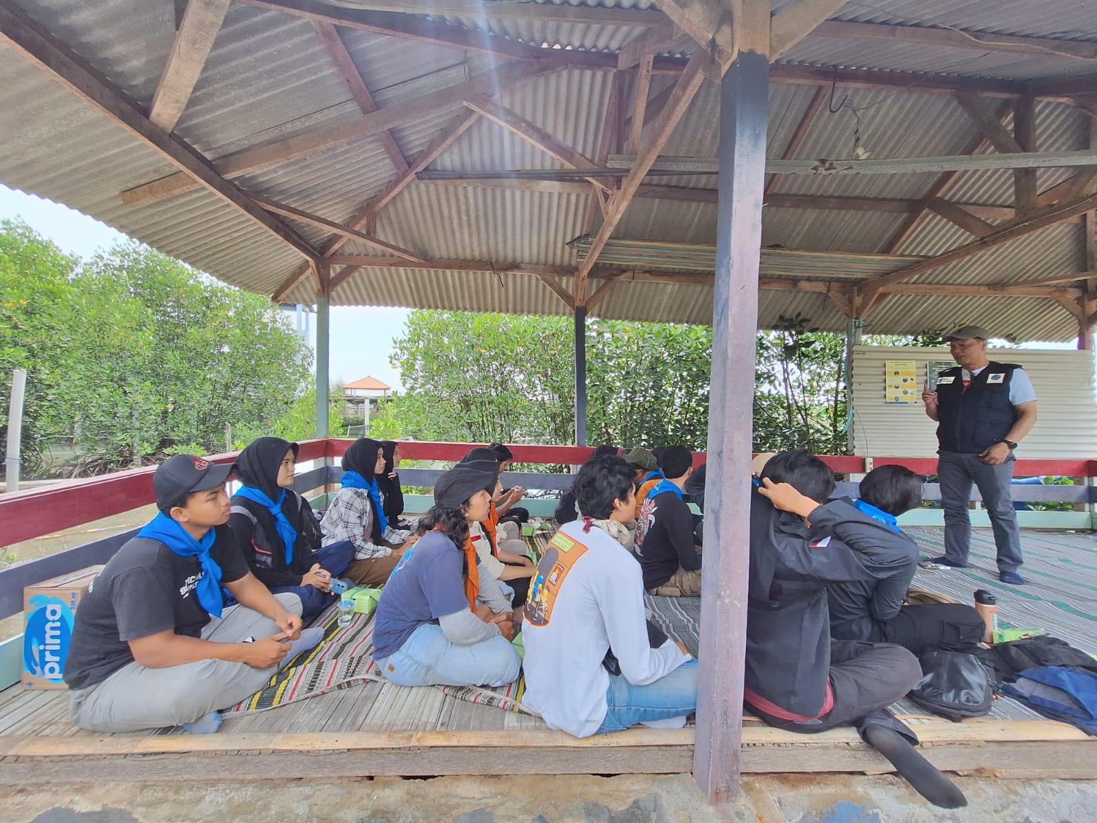 Mengembangkan Komunikasi Dua Arah pada Mahasiswa Untirta & Universitas Pamulang Melalui JR Mengajar