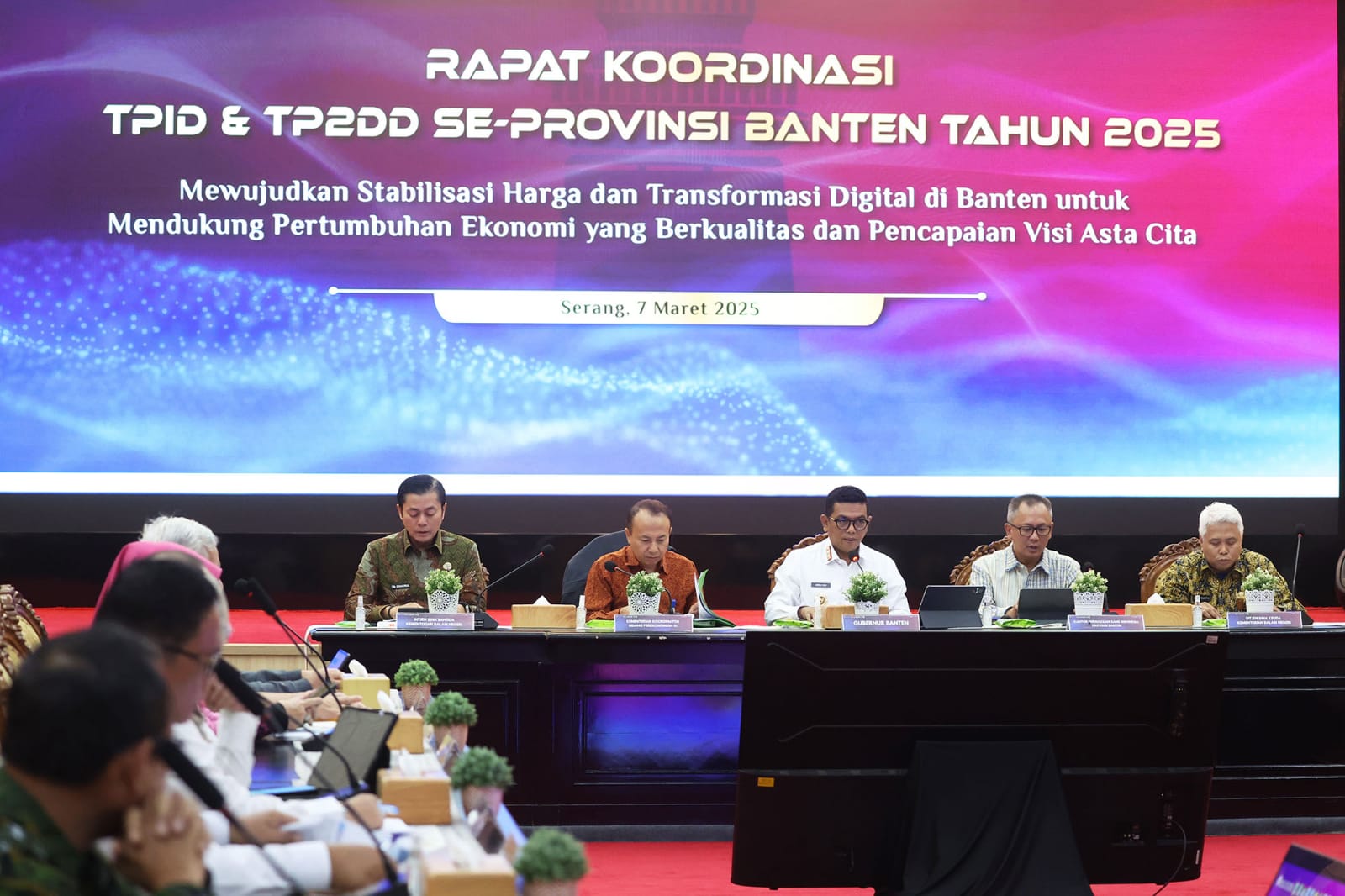 Jelang Lebaran, Gubernur Banten Andra Soni Ajak Kepala Daerah se-Provinsi Banten Antisipasi Lonjakan Harga dan Ketersediaan Barang