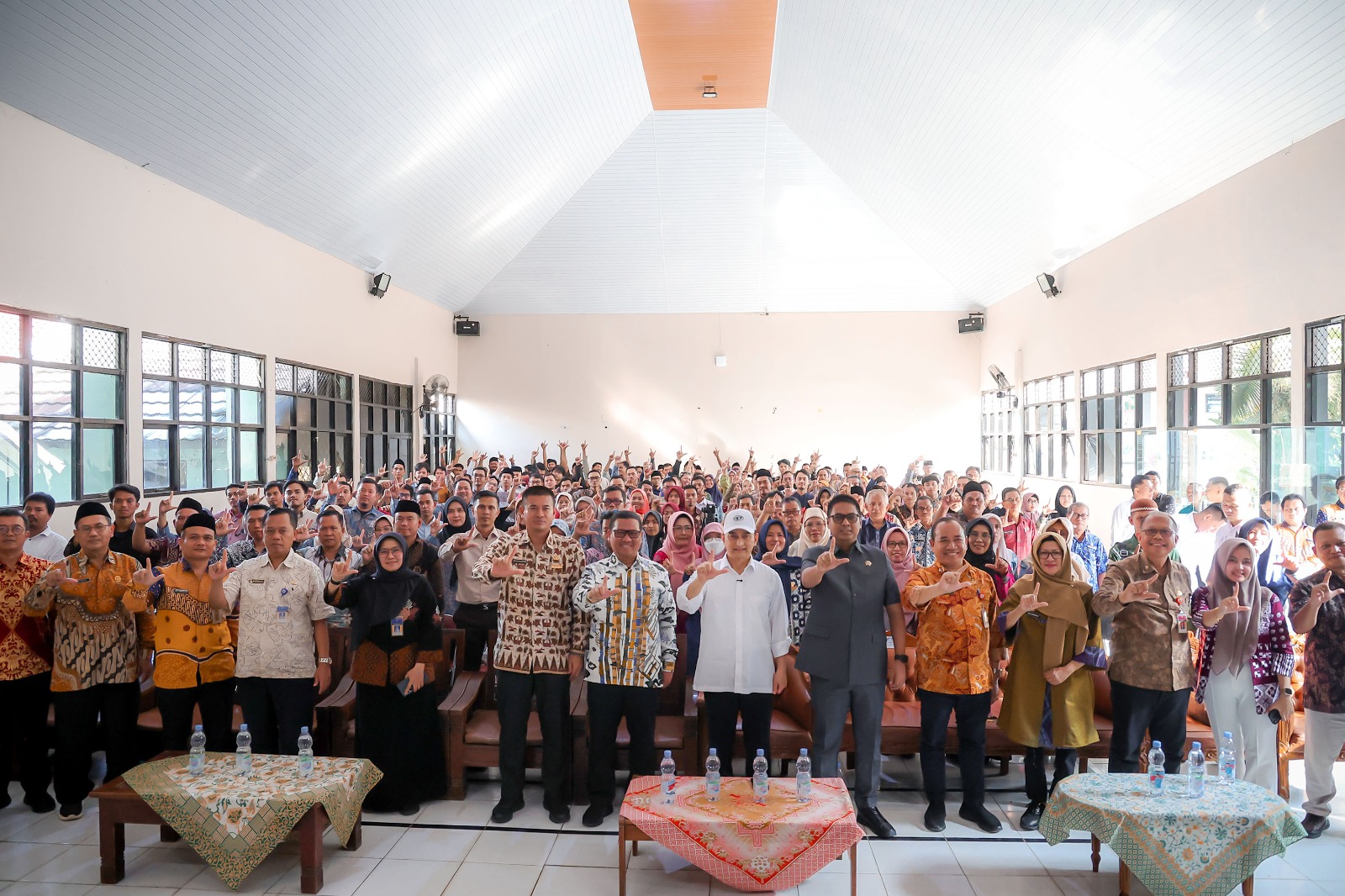 Misi Banten Cerdas, Wagub Banten A Dimyati Natakusumah: Pendidikan Adalah Hak Anak – anak Kita