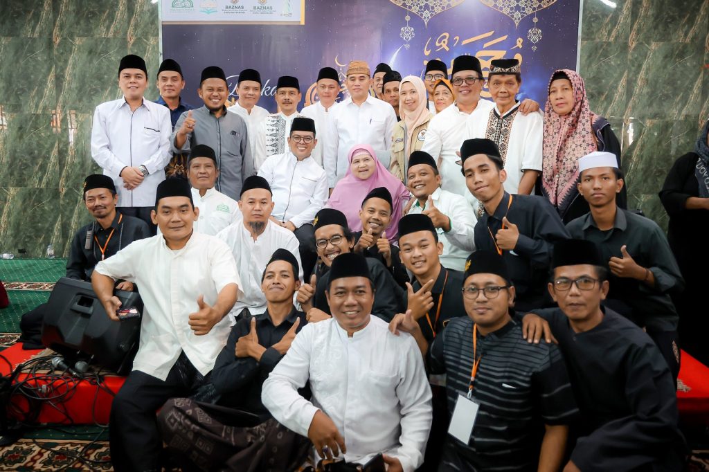 Gubernur Banten hadiri acara gotong royong warga