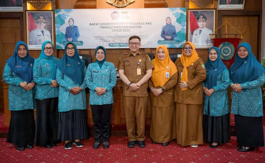 Ketua TP PKK Provinsi Banten Tinawati Andra Soni pimpin rakor 2025