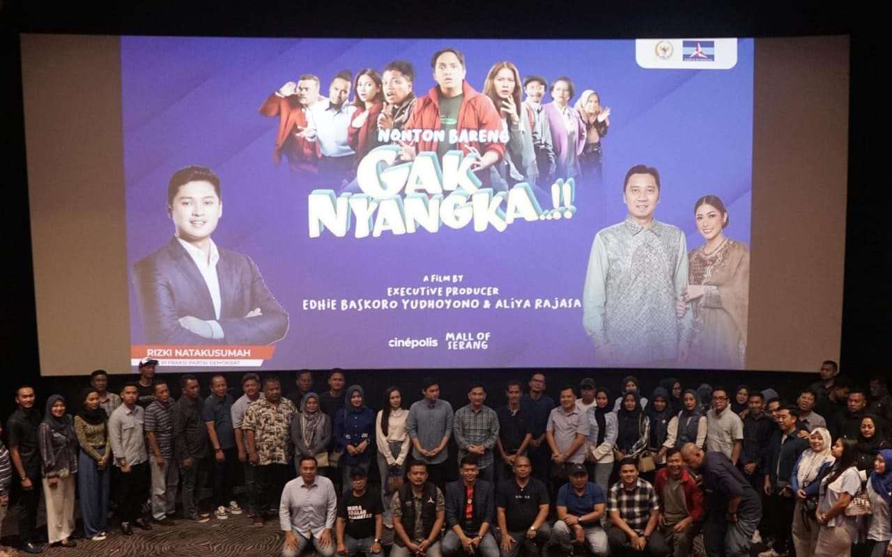 Anggota DPR RI Komisi I, Rizki Aulia Rahman Natakusumah, menghadiri acara nonton bareng (nobar) film berjudul 'Gak Nyangka' di Cinepolis, Mall of Serang, Kota Serang, Minggu (3/8)