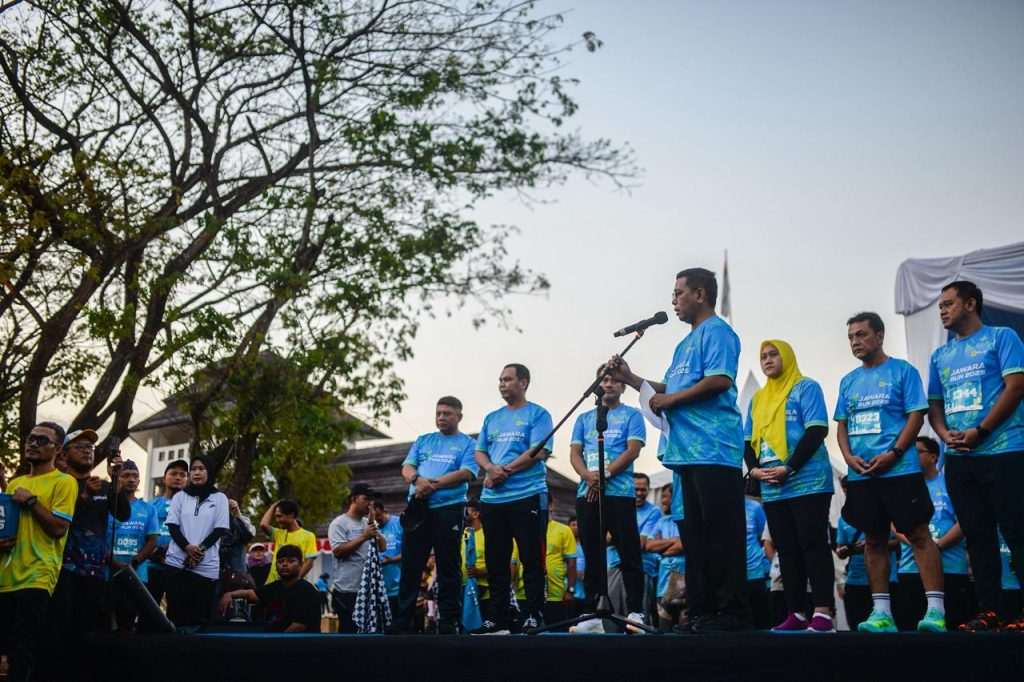 Gubernur Banten Andra Soni Di Acara Kegiatan PLN Mobile Jawara Run 2025 di KP3B Serang