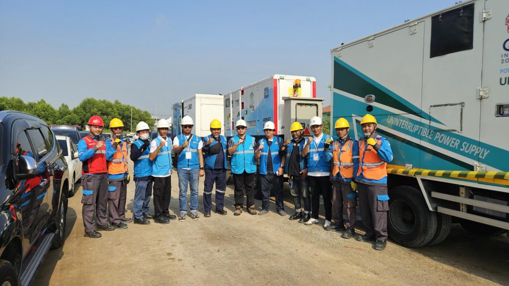 Foto Bersama tim PLN UP3 Teluknaga, Soliditas tim di garda depan menjaga pasokan listrik andal