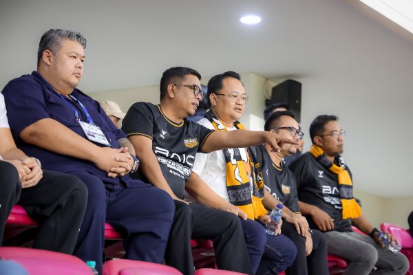 Gubernur Banten Sumringah Stadion BIS Unjuk Kualitas , Dewa United pun menang 3-1 Lawan Persik Kediri
