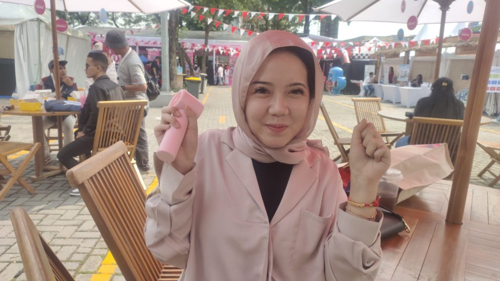 Salah seorang Pengunjung acara "My Pertamina Pesta Rakyat" pada Sabtu (23/08/2025) di area TangCity Mal