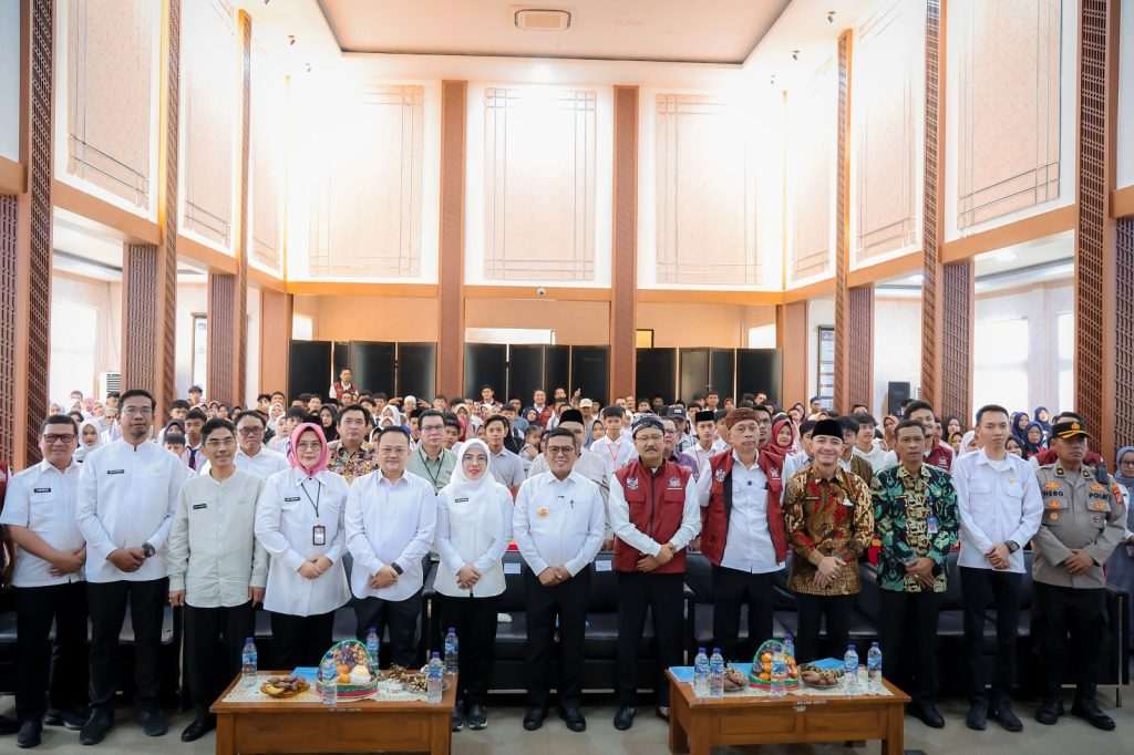 Gubernur Banten hadiri MPLS Sekolah Rakyat
