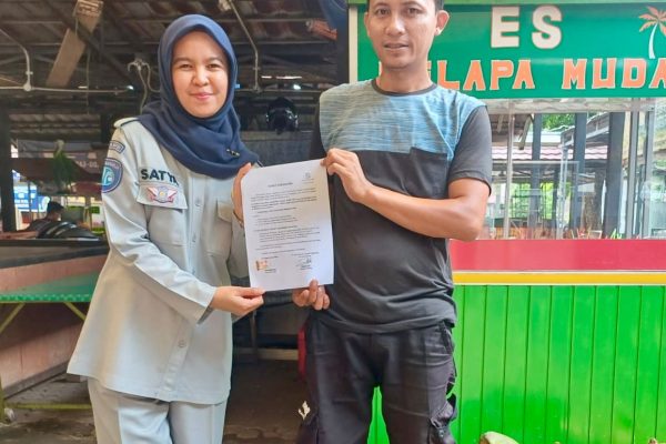 Dukung UMKM Jasa Raharja Gandeng Kelapa Muda Kang Dede Apresiasi Kendaraan Taat Pajak