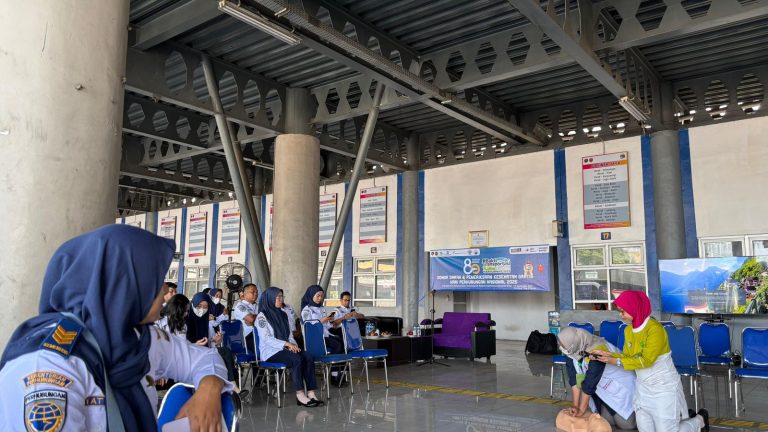 Pemeriksaan Kesehatan Gratis dan Edukasi PPGD: Jasa Raharja Tunjukkan Komitmen Nyata di HARHUBNAS