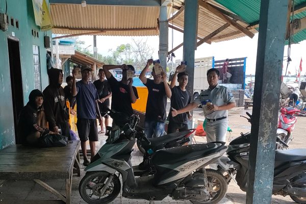 Sat Set! Jasa Raharja Bikin Nelayan Binuangeun Girang, Bayar Pajak Jadi Gampang
