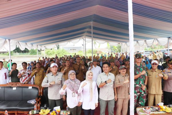 Bupati Serang Pilih Transplanter Untuk Percepatan Tanam Padi di Kramatwatu