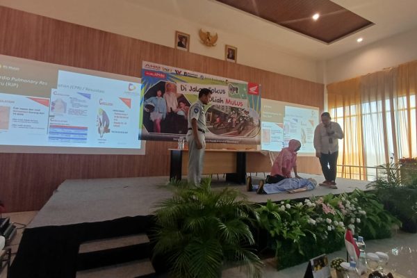 Jasa Raharja Tangerang, Satlantas Polres Metro Tangerang Kota & RS Melati Gelar Pelatihan PPGD untuk Mahasiswa Global Institute