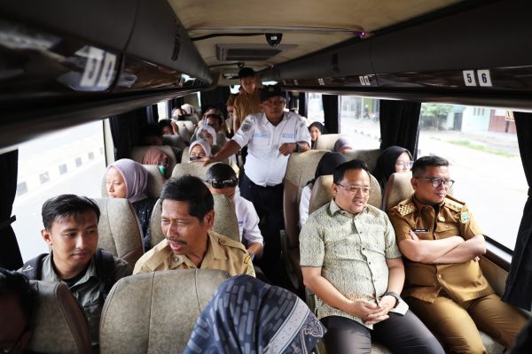 Gratis hingga Akhir Tahun, Gubernur Andra Soni Jajal Langsung Layanan Bus Trans Banten