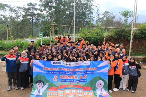 Wujudkan Santri Tangguh Bencana, Pertamina Patra Niaga RJBB Gelar Edukasi Mitigasi Bencana Longsor Dan Sesar Lembang Di Ponpes Baitul Izzah Nusantara