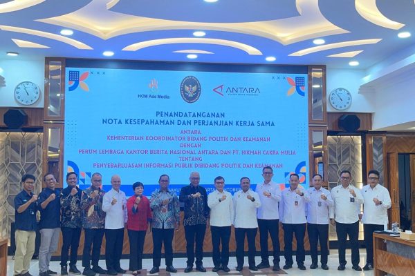 ANTARA-Kemenko Polkam Dan HCM-Biro Hubmas, Data dan Informasi Kemenko Polkam Teken MoU penyebarluasan informasi publik