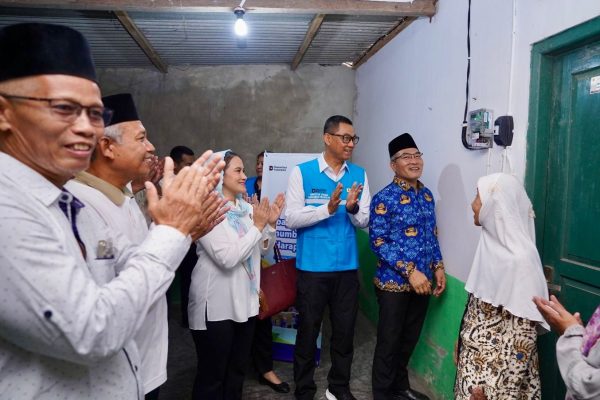 Peringati HLN ke-80, PLN Nyalakan Listrik di 11 Rumah Warga Prasejahtera di Bantul