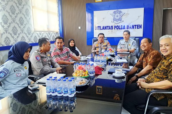 Jasa Raharja Bahas Tekan Angka Kecelakaan Bersama Polda Banten dan Stakeholder Pada Forum Lalu Lintas Angkutan Jalan