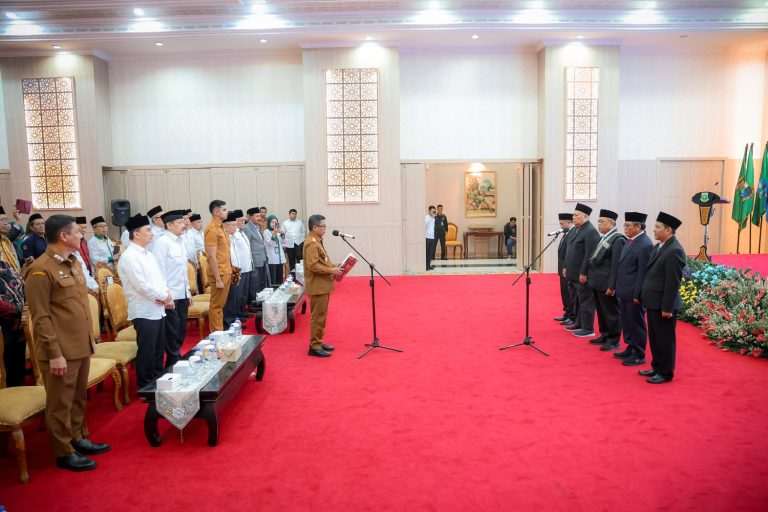 Lantik Pimpinan Baru, Gubernur Andra Soni Dorong Baznas Banten Terlibat Aktif dalam Pembangunan Daerah